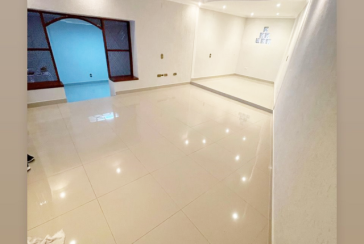 Sobrado à venda no Bairro do Jardim Mangalot na Rua José de Almeida Castro