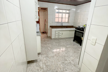 Sobrado à venda no Bairro do Jardim Mangalot na Rua José de Almeida Castro