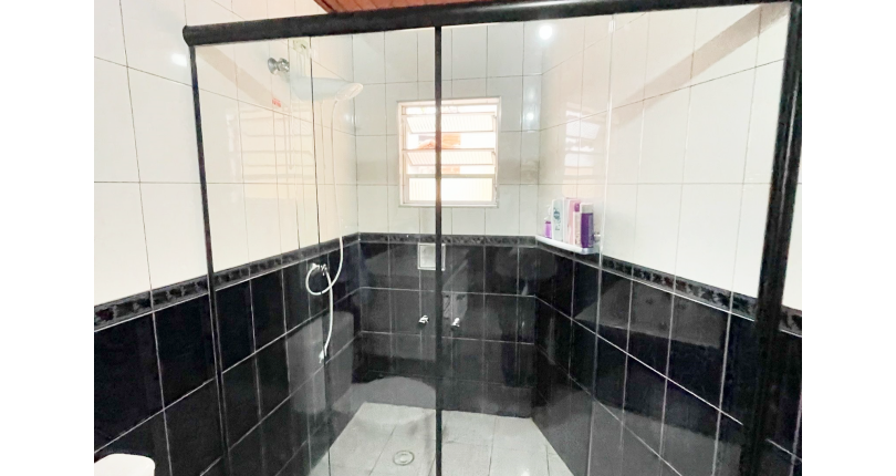 Sobrado à venda no Bairro do Jardim Mangalot na Rua José de Almeida Castro