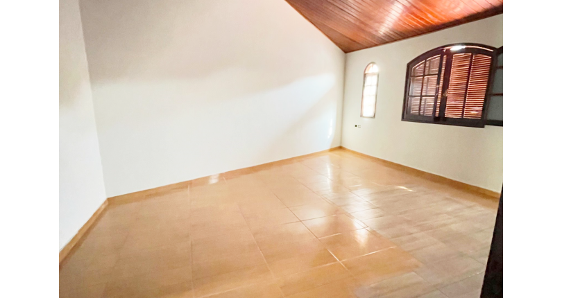 Sobrado à venda no Bairro do Jardim Mangalot na Rua José de Almeida Castro