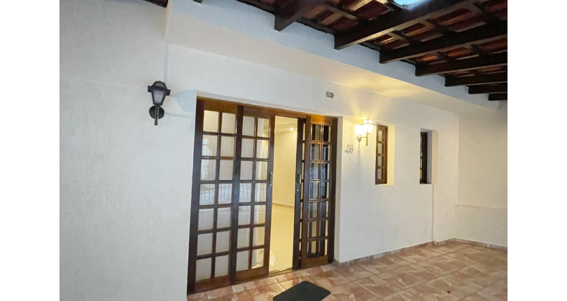 Sobrado à venda no Bairro do Jardim Mangalot na Rua José de Almeida Castro