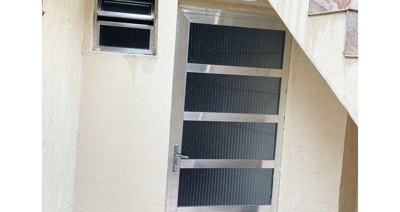 Sobrado à venda no Bairro do Jardim Mangalot na Rua José de Almeida Castro