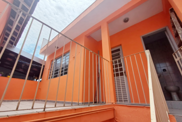 Sobrado à venda no Bairro do Jardim Mangalot na Rua George Samuel,