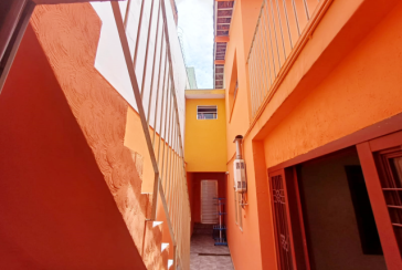 Sobrado à venda no Bairro do Jardim Mangalot na Rua George Samuel,