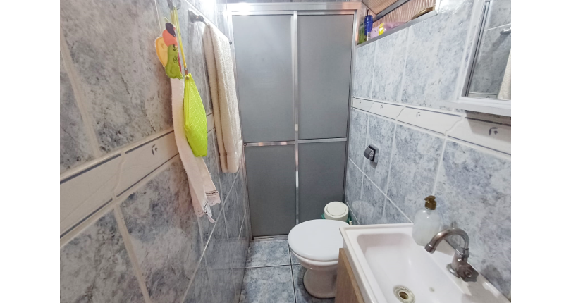 Sobrado à venda no Bairro do Jardim Mangalot na Rua George Samuel,