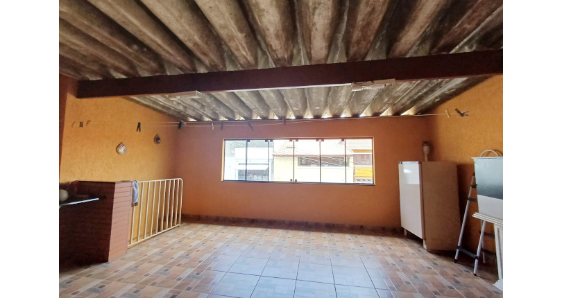 Sobrado à venda no Bairro do Jardim Mangalot na Rua George Samuel,