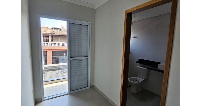 Belo Sobrado novo à venda no Bairro da Vila dos Remédios na Rua Doutor Cabral de Vasconcelos,