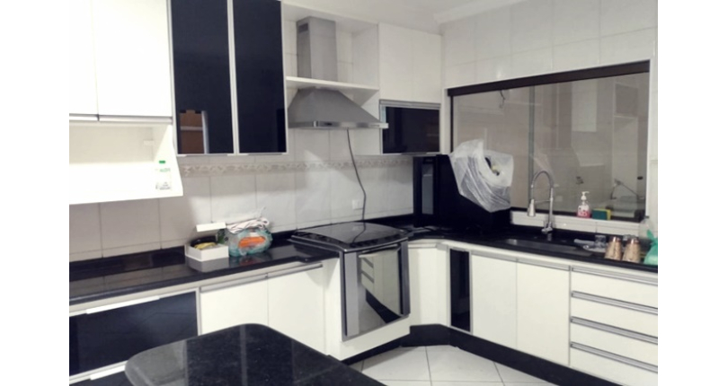  Sobrado Semi novo à venda no Bairro da Vila Mirante na Rua São João Batista da Glória, 