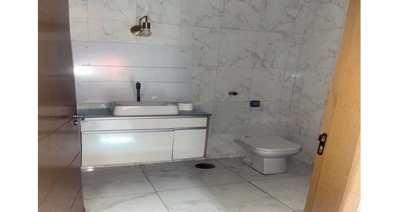 Casa Térrea á venda no Bairro do Jardim Marisa na Rua José Pereira Falcão,