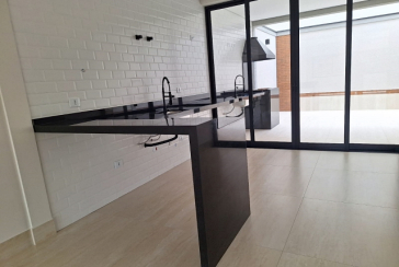 Belo Sobrado novo à venda no Bairro do Parque São Domingos na Rua Luís Filgueira Souto 124, 