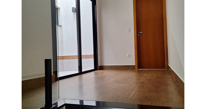 Belo Sobrado novo à venda no Bairro do Parque São Domingos na Rua Luís Filgueira Souto 124, 