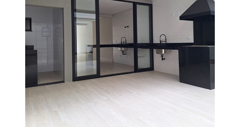 Belo Sobrado novo à venda no Bairro do Parque São Domingos na Rua Luís Filgueira Souto 124, 