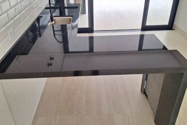 Belo Sobrado novo à venda no Bairro do Parque São Domingos na Rua Luís Filgueira Souto 120,