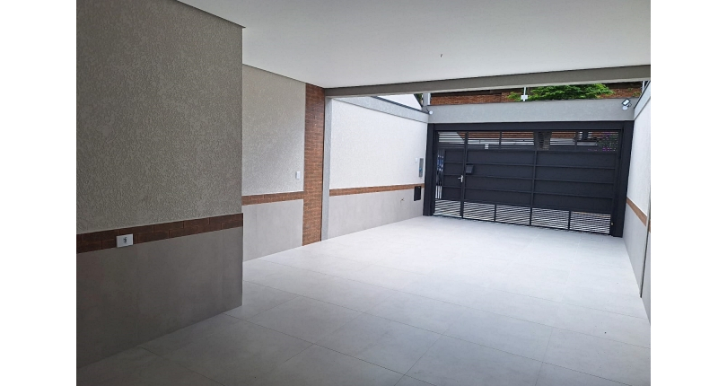 Belo Sobrado novo à venda no Bairro do Parque São Domingos na Rua Luís Filgueira Souto 120,