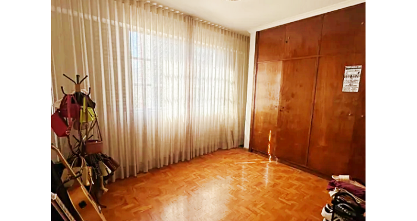 Apartamento à venda no Bairro das Perdizes na Avenida Sumaré 121,