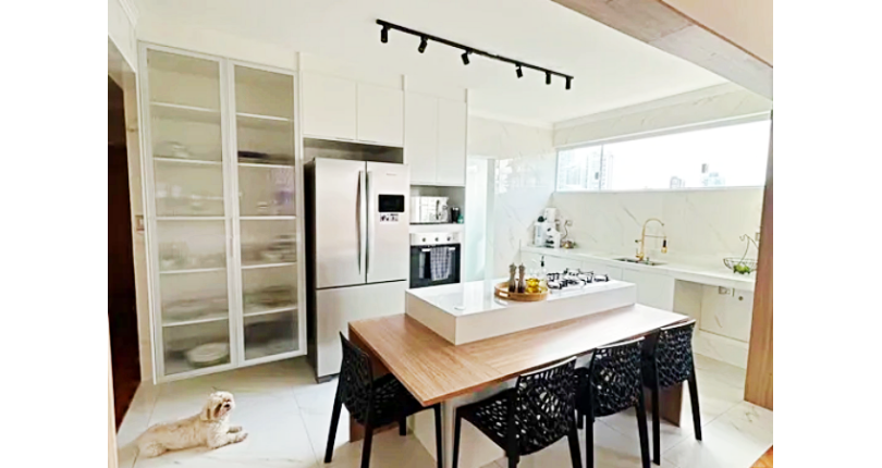 Apartamento à venda no Bairro das Perdizes na Avenida Sumaré 121,