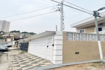 Sobrado à venda no Bairro do Jardim Santa Mônica na Rua Coronel Amílcar Magalhães