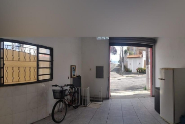 Casa para renda à venda no Bairro do Piqueri na Rua Salvador Sala,