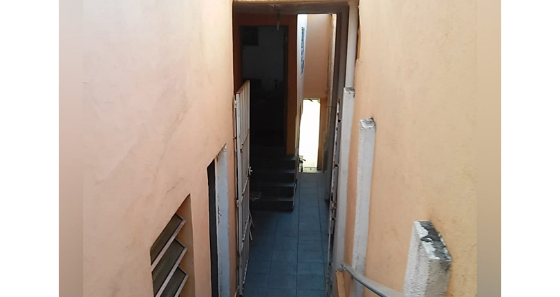 Casa para renda à venda no Bairro do Piqueri na Rua Salvador Sala,