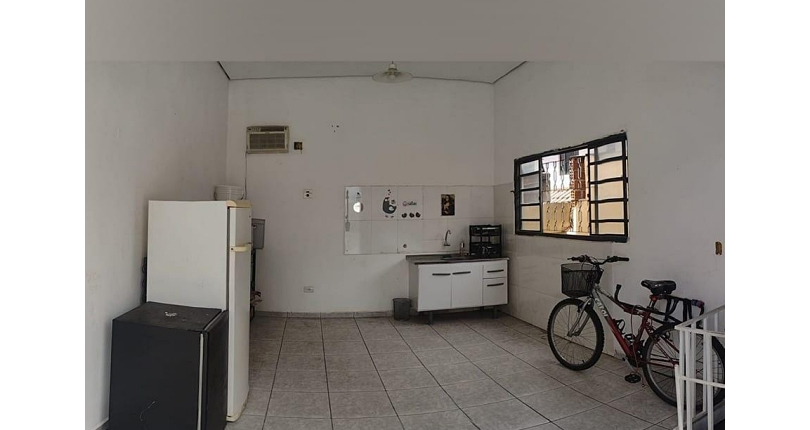 Casa para renda à venda no Bairro do Piqueri na Rua Salvador Sala,