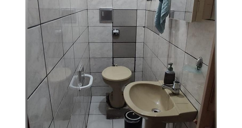 Casa para renda à venda no Bairro do Piqueri na Rua Salvador Sala,