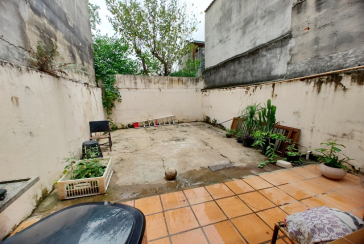 Casa Assobradada à venda no Bairro do Jardim Regina na Rua Crispim Santos