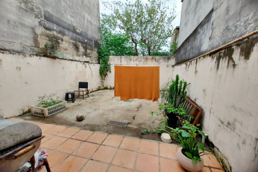 Casa Assobradada à venda no Bairro do Jardim Regina na Rua Crispim Santos