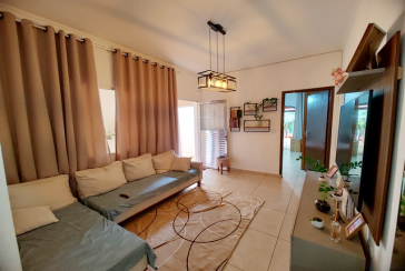 Casa Assobradada à venda no Bairro do Jardim Regina na Rua Crispim Santos