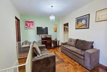 Casa à venda no Bairro do Jardim São Ricardo na Rua Amadeu Vives