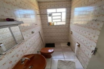 Casa à venda no Bairro da Vila Brasilândia na Avenida Elísio Teixeira Leite,