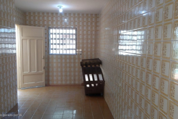 Casa para renda à venda no Bairro do Jardim Santo Elias na Rua Benedito da Fonseca Rondon,