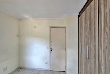 Sobrado à venda no Bairro do Conjunto Residencial Vista Verde na Rua José Carlos de Resende