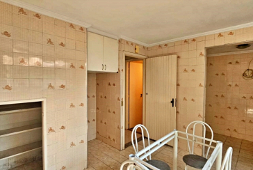 Sobrado à venda no Bairro do Conjunto Residencial Vista Verde na Rua José Carlos de Resende