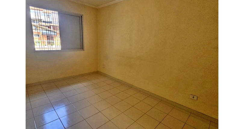 Sobrado à venda no Bairro do Conjunto Residencial Vista Verde na Rua José Carlos de Resende