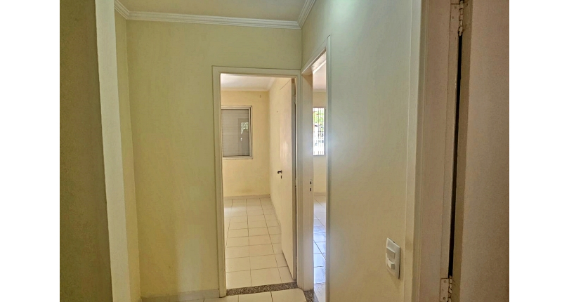 Sobrado à venda no Bairro do Conjunto Residencial Vista Verde na Rua José Carlos de Resende