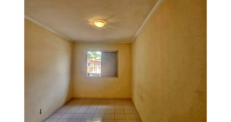 Sobrado à venda no Bairro do Conjunto Residencial Vista Verde na Rua José Carlos de Resende