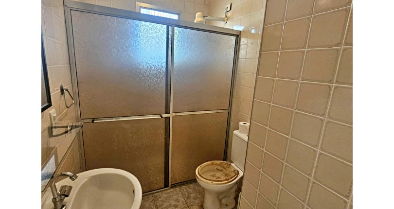 Sobrado à venda no Bairro do Conjunto Residencial Vista Verde na Rua José Carlos de Resende