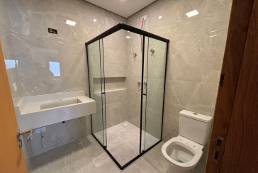 Sobrado Alto Requinte novo à venda no Bairro do Parque São Domingos na Rua Waltrudes Correa 633