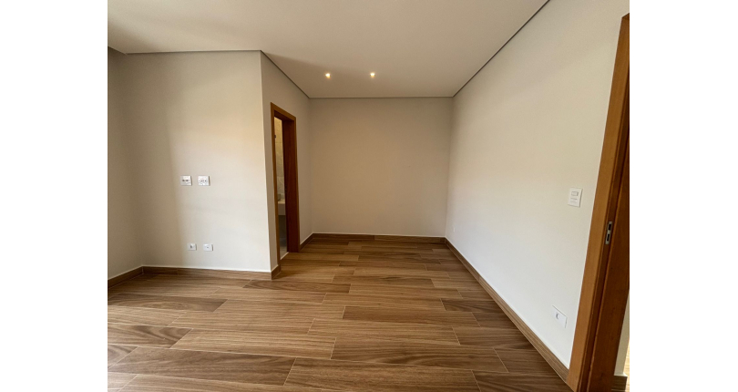 Sobrado Alto Requinte novo à venda no Bairro do Parque São Domingos na Rua Waltrudes Correa 633