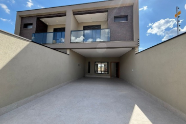 Lindo Sobrado Alto Requinte novo à venda no Bairro do Parque São Domingos na Rua Waltrudes Correa 634, 