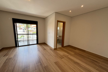 Lindo Sobrado Alto Requinte novo à venda no Bairro do Parque São Domingos na Rua Waltrudes Correa 634, 