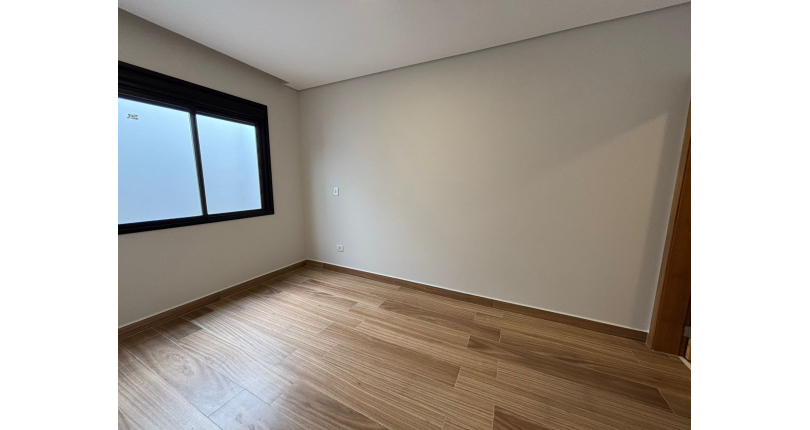 Lindo Sobrado Alto Requinte novo à venda no Bairro do Parque São Domingos na Rua Waltrudes Correa 634, 