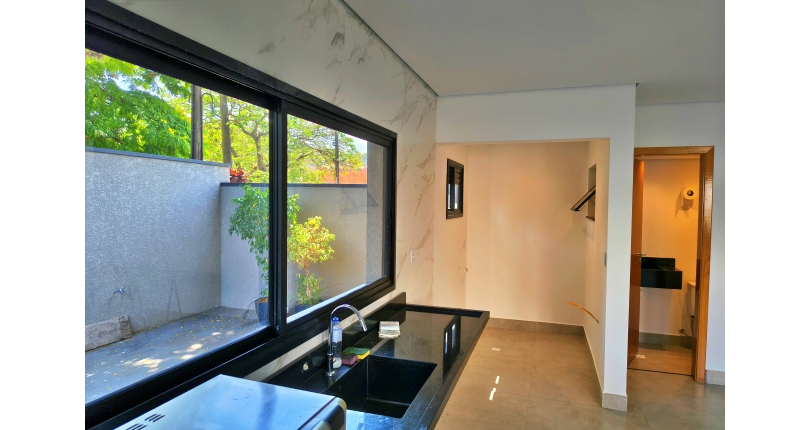 Sobrado à venda Rua Doutor Odon Carlos de Figueiredo Ferraz, 248, Parque São Domingos - Imóveis à Venda