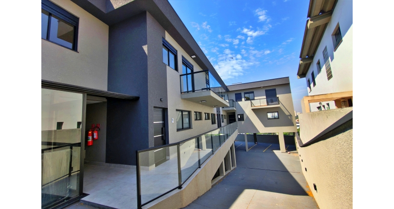 Sobrado à venda Rua Doutor Odon Carlos de Figueiredo Ferraz, 248, Parque São Domingos - Imóveis à Venda