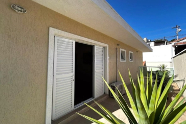 Belo Sobrado à venda no Bairro do Jardim Líbano na Rua João de Almeida e Silva,