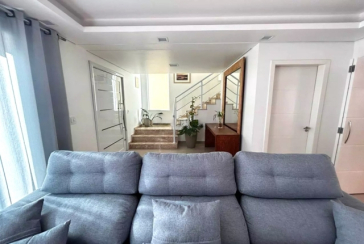 Belo Sobrado à venda no Bairro do Jardim Líbano na Rua João de Almeida e Silva,