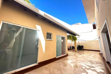 Belo Sobrado à venda no Bairro do Jardim Líbano na Rua João de Almeida e Silva,