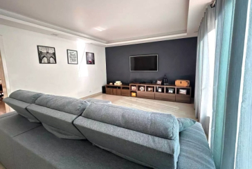 Belo Sobrado à venda no Bairro do Jardim Líbano na Rua João de Almeida e Silva,