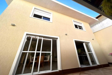 Belo Sobrado à venda no Bairro do Jardim Líbano na Rua João de Almeida e Silva,