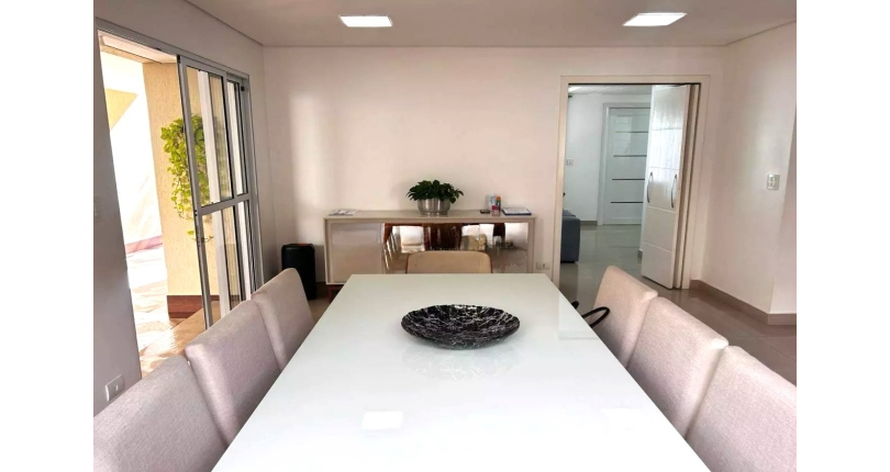 Belo Sobrado à venda no Bairro do Jardim Líbano na Rua João de Almeida e Silva,